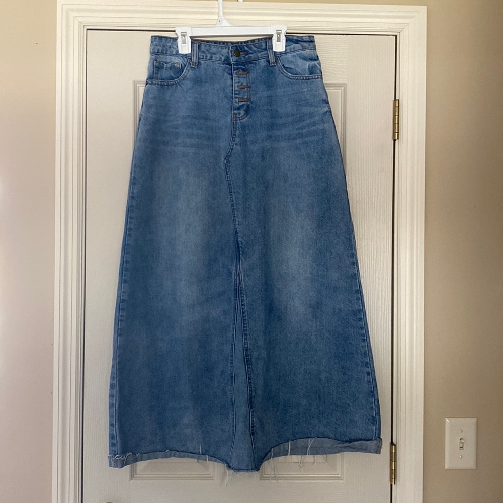 Women’s Main Street exchange jeans skirt size 8